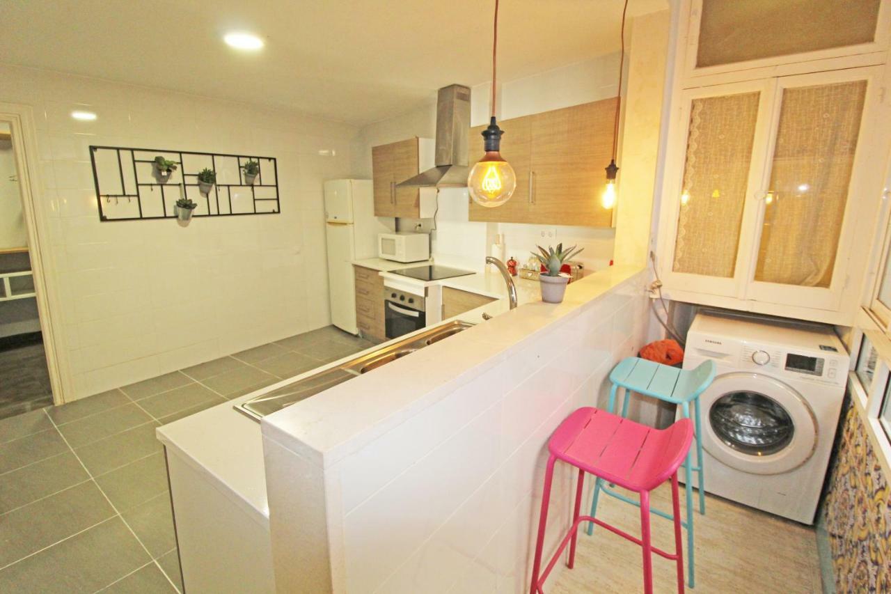 Centrico Y Espacioso Piso En Barrio Tranquilo Apartament Alacant