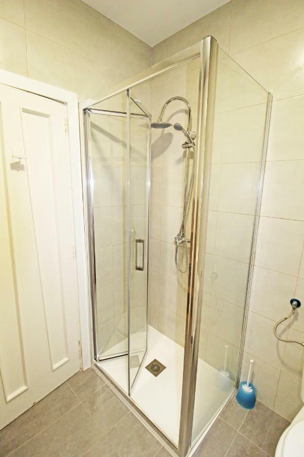 Apartament Centrico Y Espacioso Piso En Barrio Tranquilo